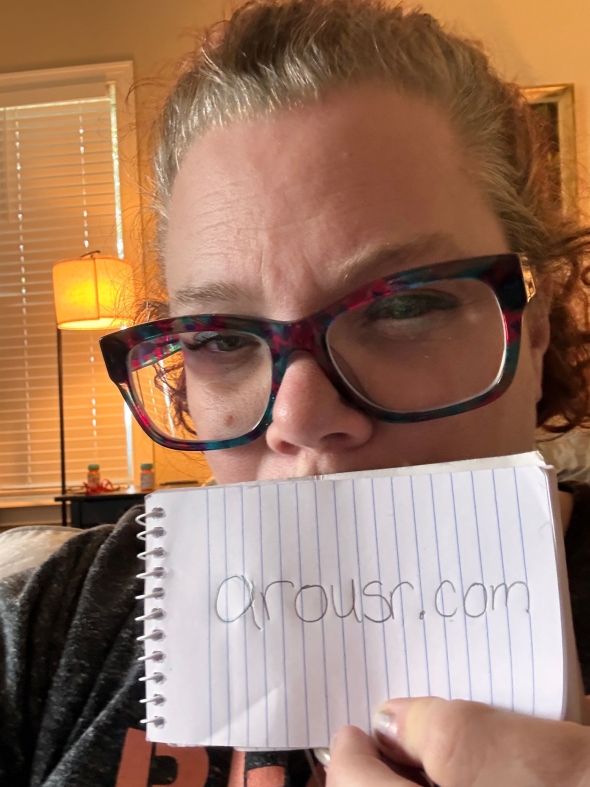 Cant tell if I like these glasses or not. 