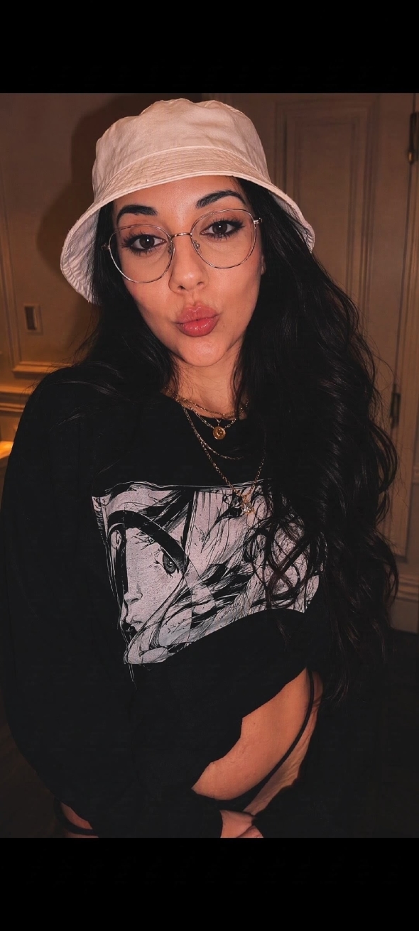 A Dangerous Kind of BeautyDescription Behind these glasses lies a playful secret are you curious enough to come a little closer