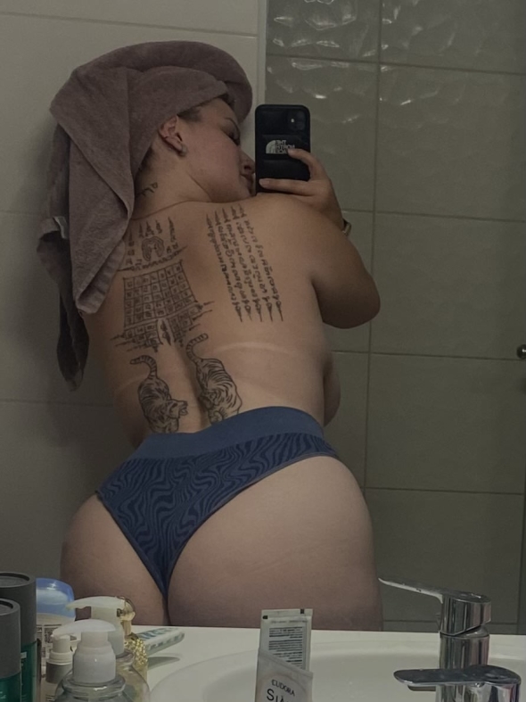 a little bit of Thai on the back s2 I know you like this