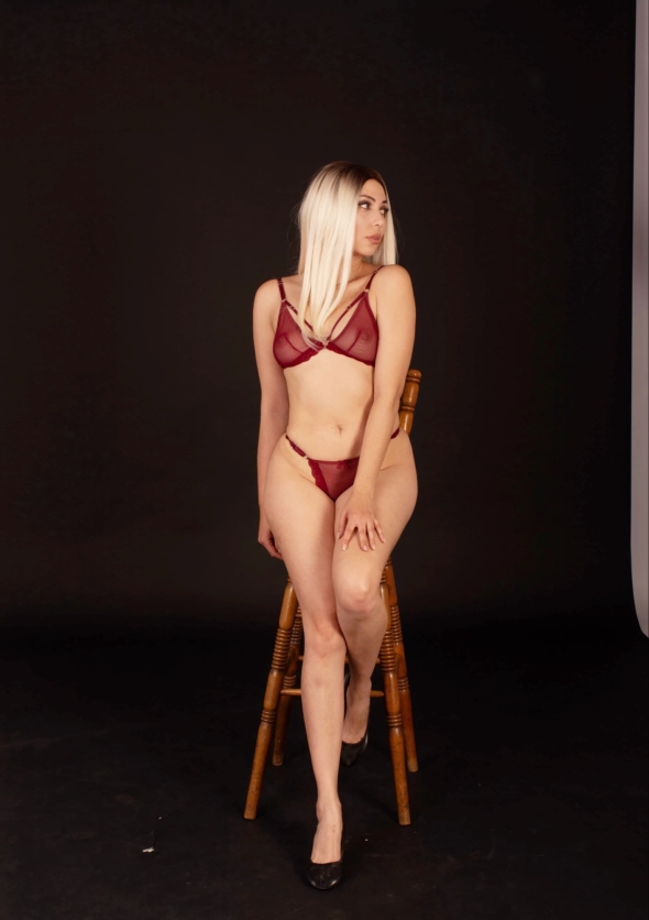 Say something about like if you want too see more photos  call me baby 