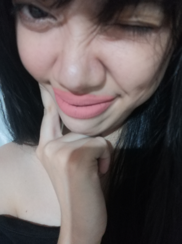 Just a lil wink for you will you wink me back 
