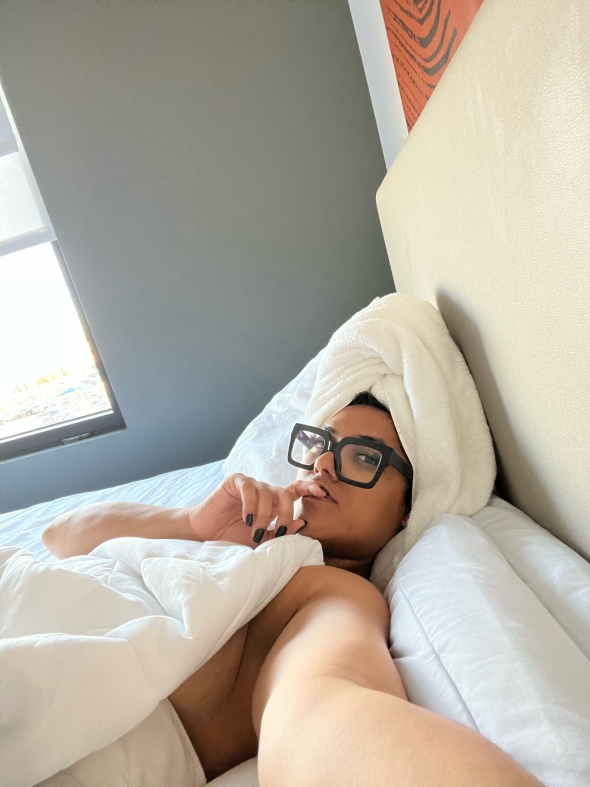 Do you like to be the big spoon or the little spoon