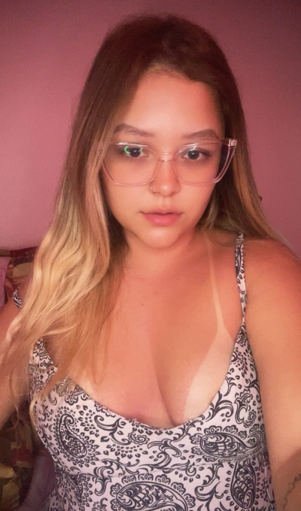 me with my glasses and tan line mmmmmmmm