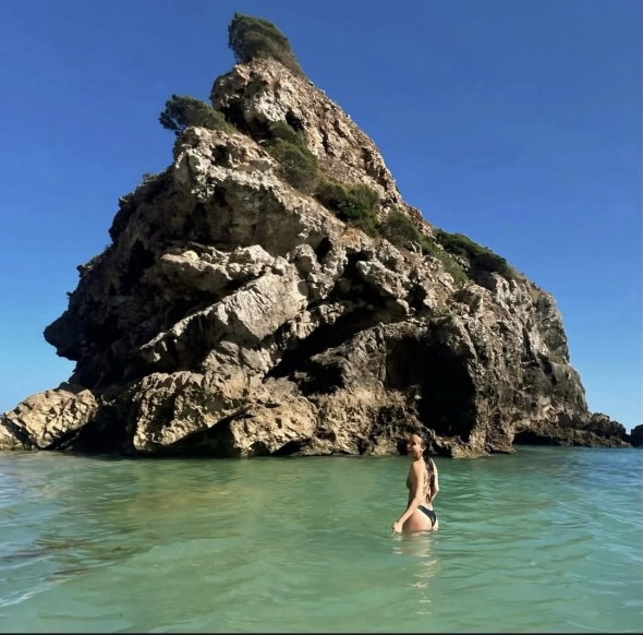 Love exploring all the hidden beaches in PT